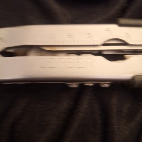 Gerber Multiplier MP600 Multi-Tool Silver Needle Nose Pliers - Picture 6 of 7